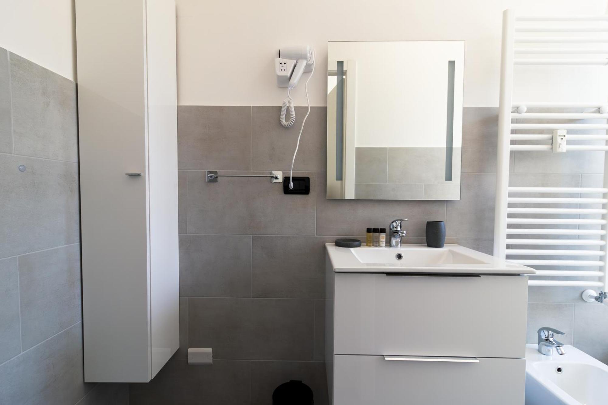 Abbiategrasso - Bocconi - 2 Camere Da Letto Мілан Екстер'єр фото